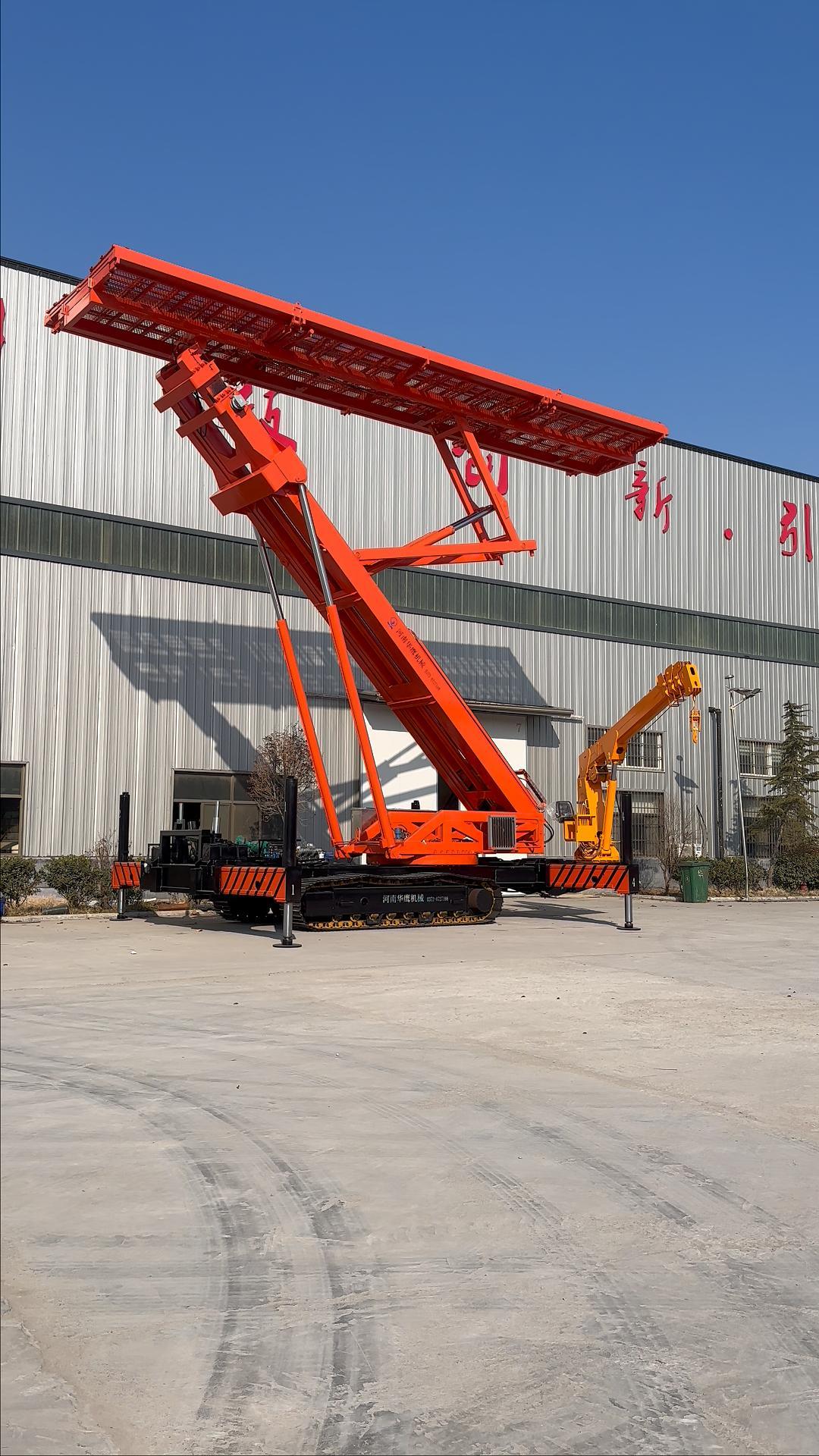 華鷹機(jī)械小型履帶式蜘蛛型吊車(chē)能吊重多少噸？